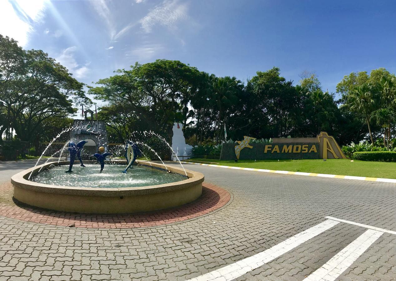 Melaka Afamosa Resort D'Amour Comfortable And Healing With Theater Projector Private Villa With Garden View Swimming Pool Seasonal Christmas Theme 客房 照片